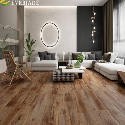Melhore o seu projeto com um piso de borracha de 9x48 pontos de cor simples