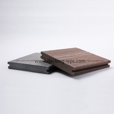 Placas de piso WPC em suporte técnico on-line e soluções de projetos de design gráfico