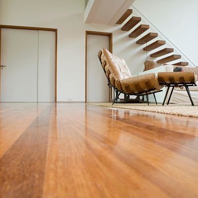 Experimente a beleza e a durabilidade do chão de madeira de três camadas red oak