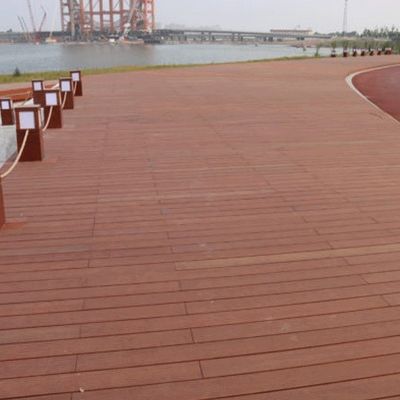 Chapas de encaixe de piso de bambu de superfície brilhante para instalação de pavimentos externos