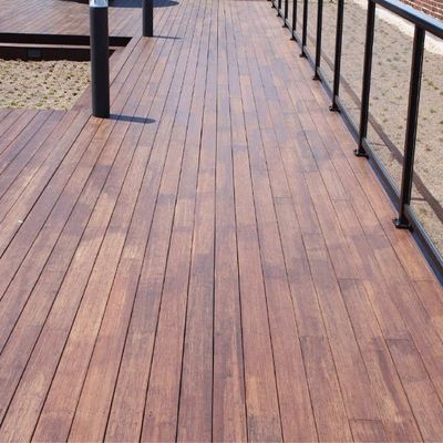 Chapas de encaixe de piso de bambu de superfície brilhante para instalação de pavimentos externos