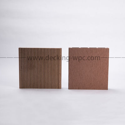 Amplamente utilizado Vantagem de piso de terraço de tabuleiro de WPC para terraço Veranda e pátio