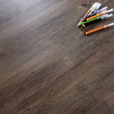 5.5mm SPC Hybrid Floor Tile para Eco Friendly Living Requirement do cliente Cumprido