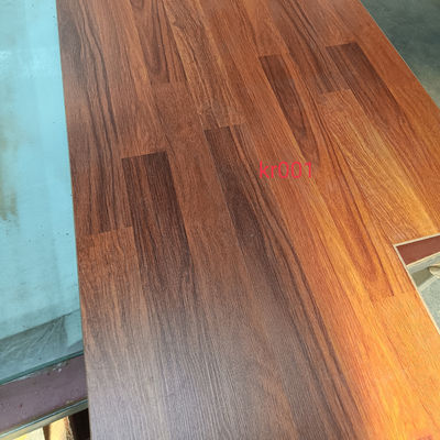 Piso SPC fácil de clicar Piso à prova de fogo à prova de água para ambientes internos 4mm 5mm