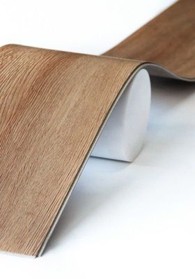 Fácil de manter 7mm 8mm 12mm Luxury Vinyl Tile para interiores modernos em estilo europeu