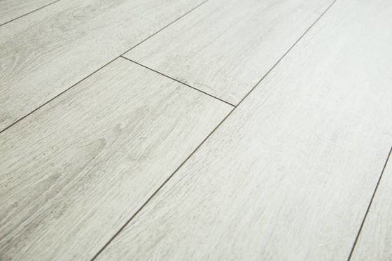 Everjade impermeável auto-aderente Planck Lenolium Lvp Lvt piso perfeito para as necessidades