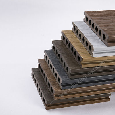 Acessórios de plástico sólido de PVC composto de 25*145 mm para pavimentos compostos de madeira a 50%