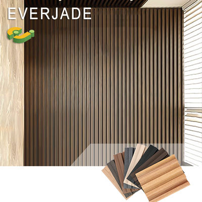 Painéis de parede de PVC WPC impermeáveis em cores personalizadas para interiores e exteriores