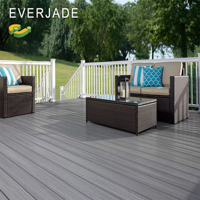 Deck de madeira-plástico composto de 150x25mm WPC para Romanien Pool Jetty