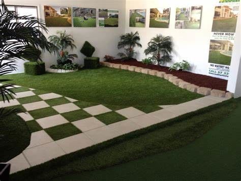 Interligação de azulejos de relva falsa para relva artificial Tamanho 300x300x22/25mm Drenagem