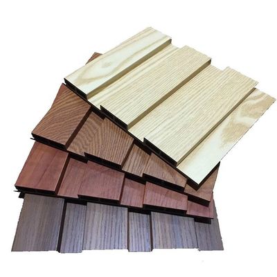 Painéis de revestimento de parede de vinil Painéis de painéis de parede de PVC de grãos de madeira para escritório doméstico moderno