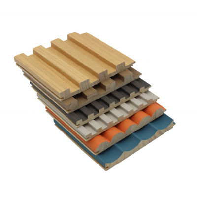 Painéis de revestimento de parede de vinil Painéis de painéis de parede de PVC de grãos de madeira para escritório doméstico moderno